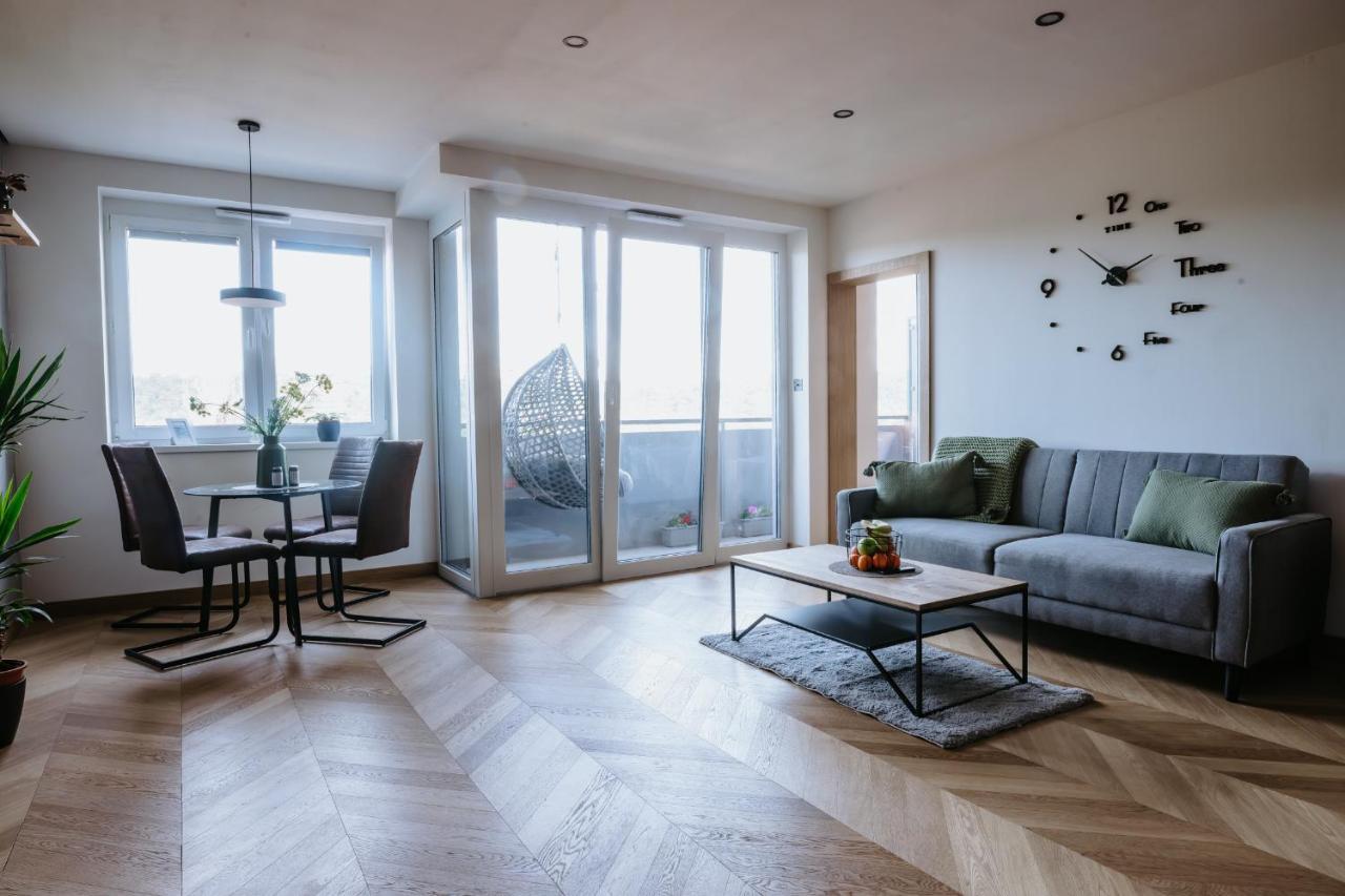 Minimalist Design Penthouse - Kosice Old Town Διαμέρισμα Εξωτερικό φωτογραφία
