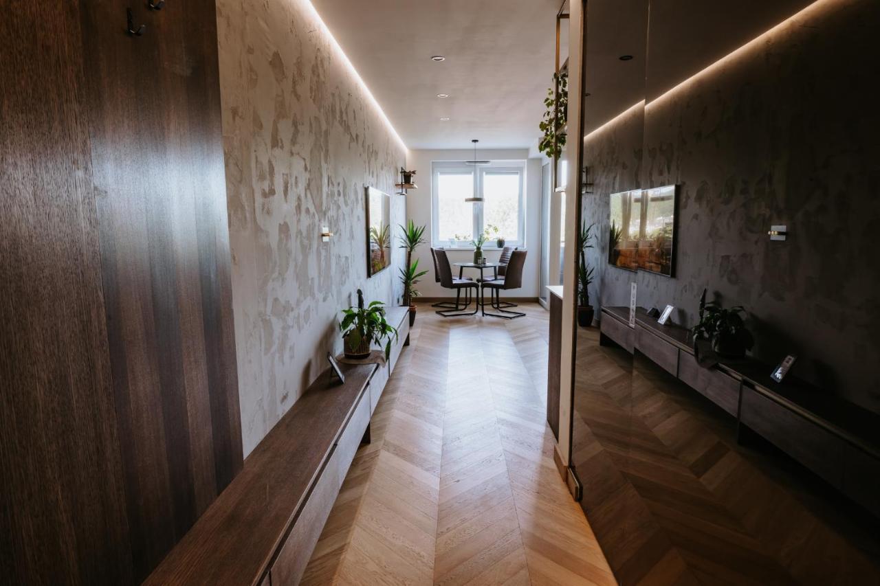 Minimalist Design Penthouse - Kosice Old Town Διαμέρισμα Εξωτερικό φωτογραφία